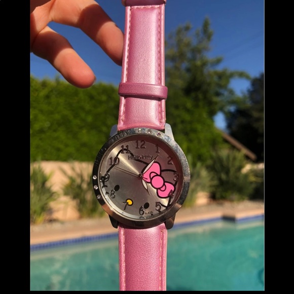 Hello Kitty Watch - Picture 3 of 4